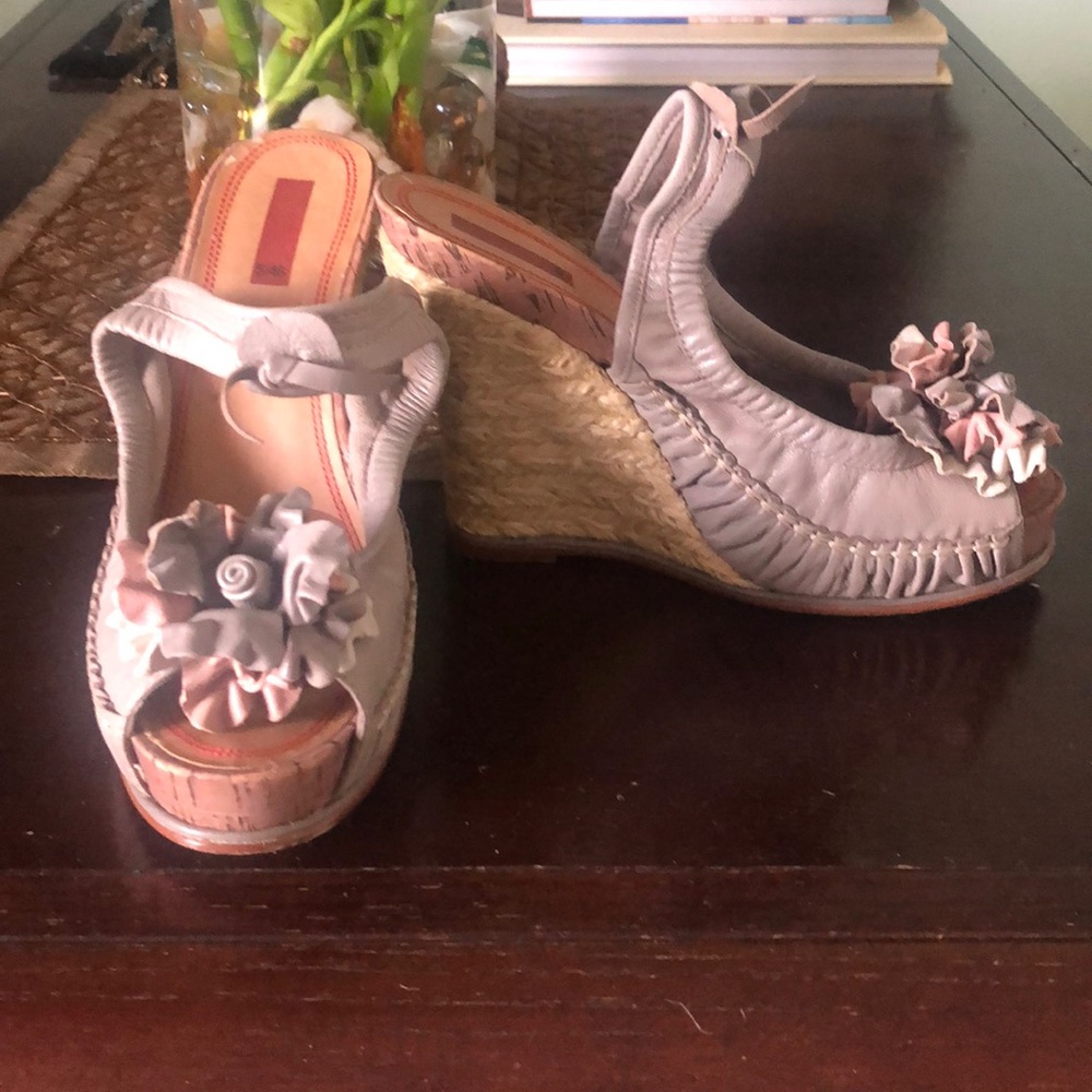 Sandals - Picture 10 of 11